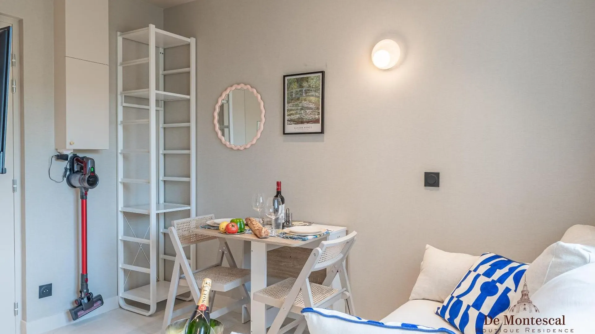 아파트 De Montescal- Montparnasse Central With Ac 11 To 14M2 Studio In A Prime Location 파리